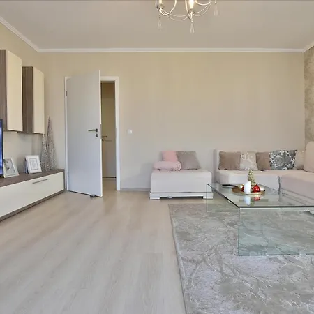 Lara Luxury Apartment B6 *