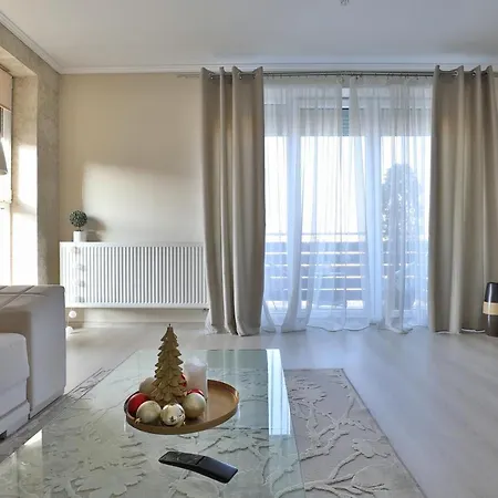 Lara Luxury Apartment B6 Apartment Brasov
